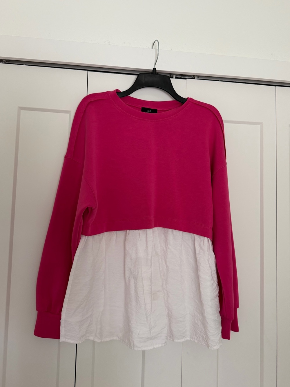 I.N. San Francisco Fuchsia and White Layered Pullover